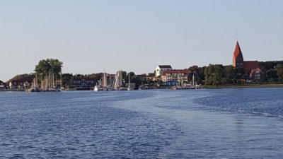 Ostseebad Rerik - Familienurlaub an der Ostsee -Blick vom Salzhaff aus nach Rerik